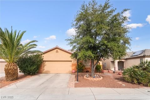 Photo of 5910 Terra Grande Avenue, Las Vegas, NV 89122 (MLS # 2735379)