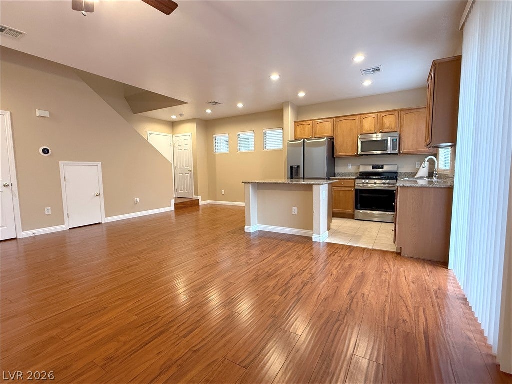 5412 Tinker Toy Avenue