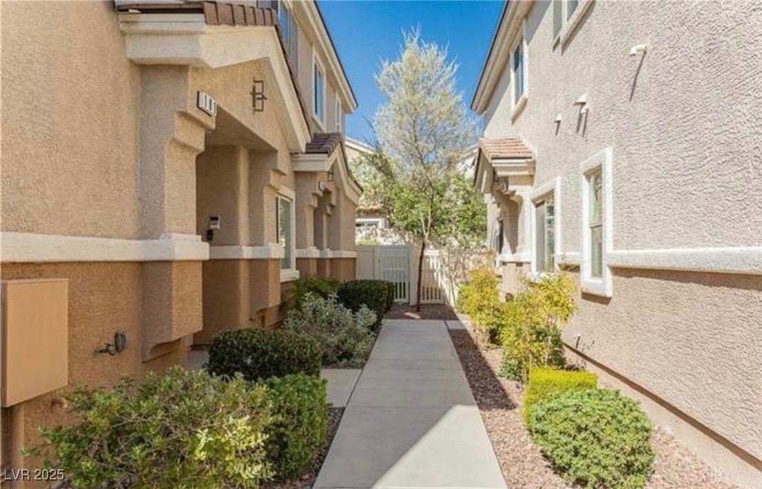 10111 Aspen Rose Street 101