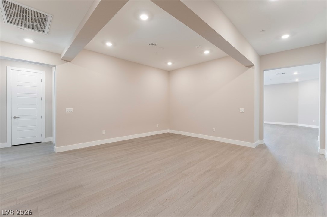 9128 Las Manaitas Avenue 201