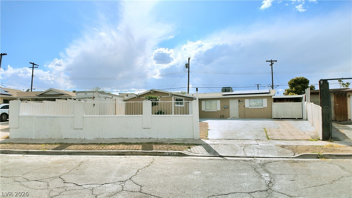 5463 Sir Monahan Street
