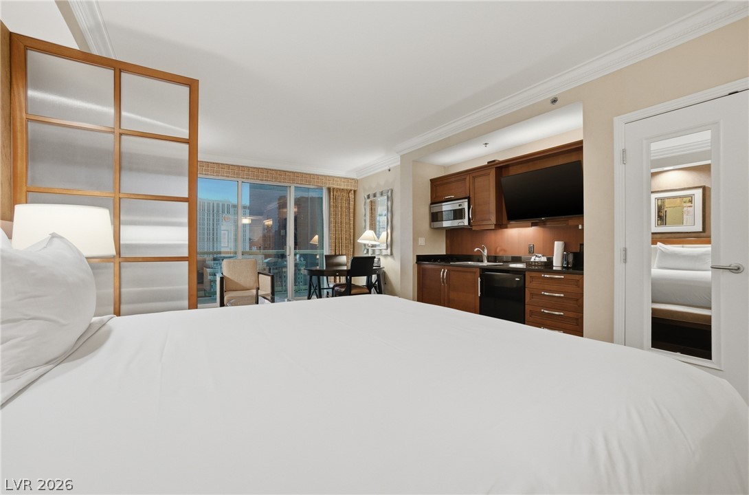 145 E Harmon Avenue 1005