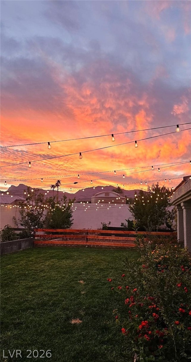 6315 N Grand Canyon Drive