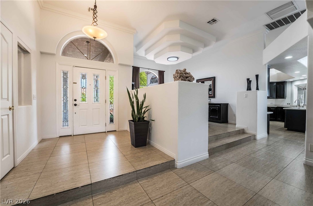 6315 N Grand Canyon Drive