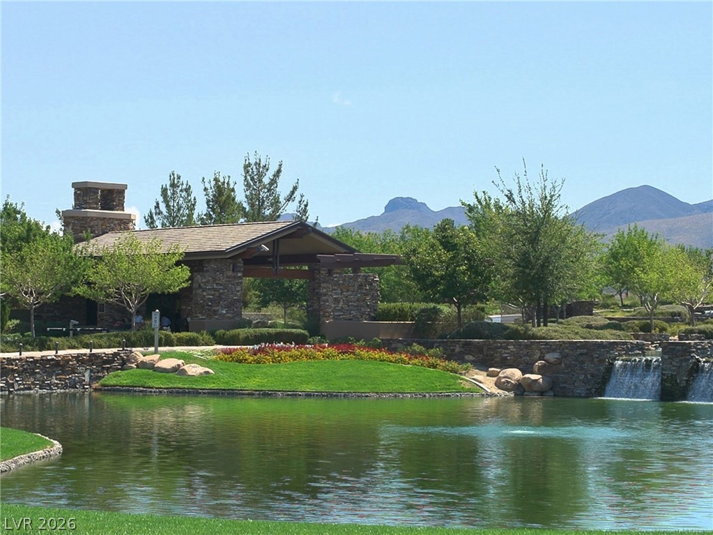 5 Holly Tree Court