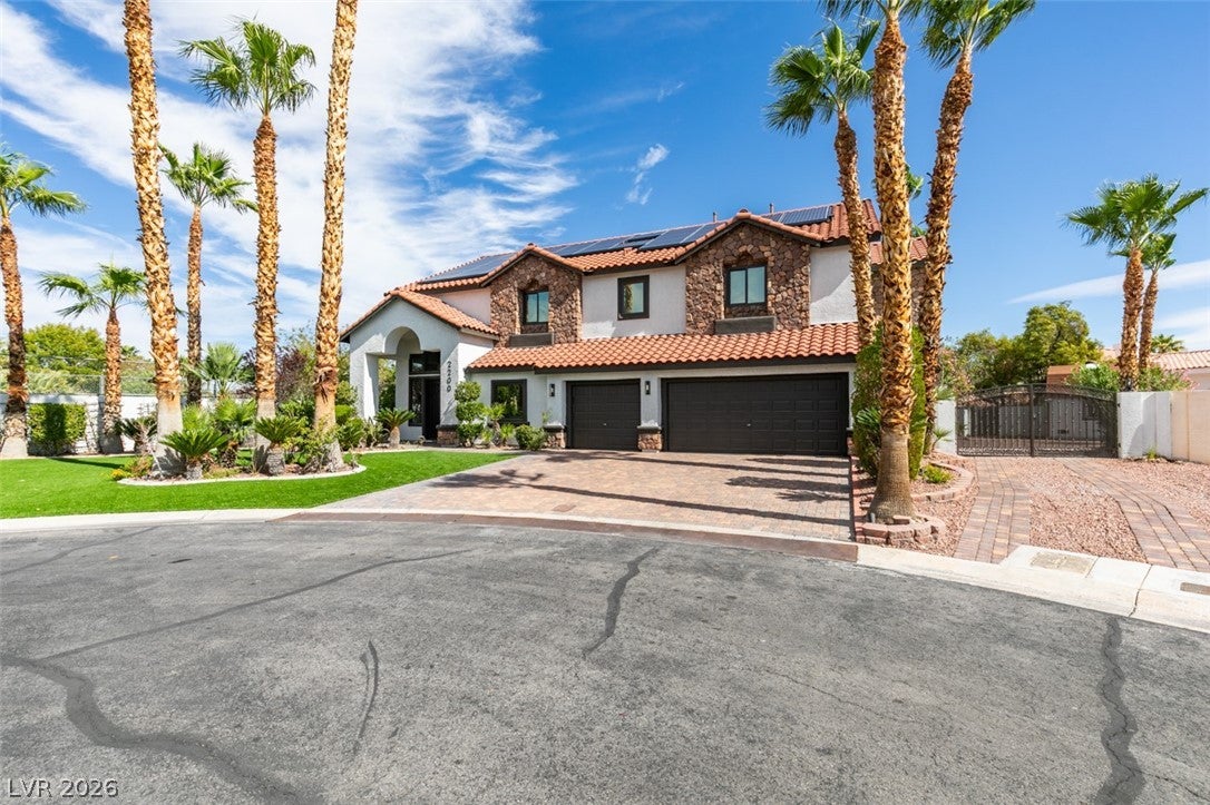 2200 Paseo Court