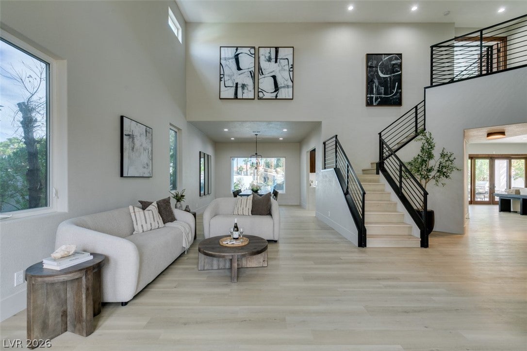 2200 Paseo Court