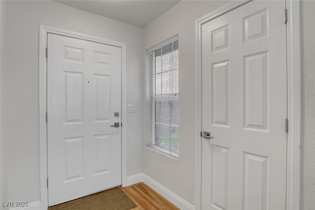 523 Crimson View Place