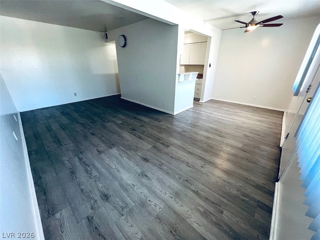 3772 Royal Crest Street 19