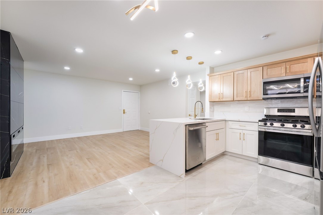 5064 Spencer Street A