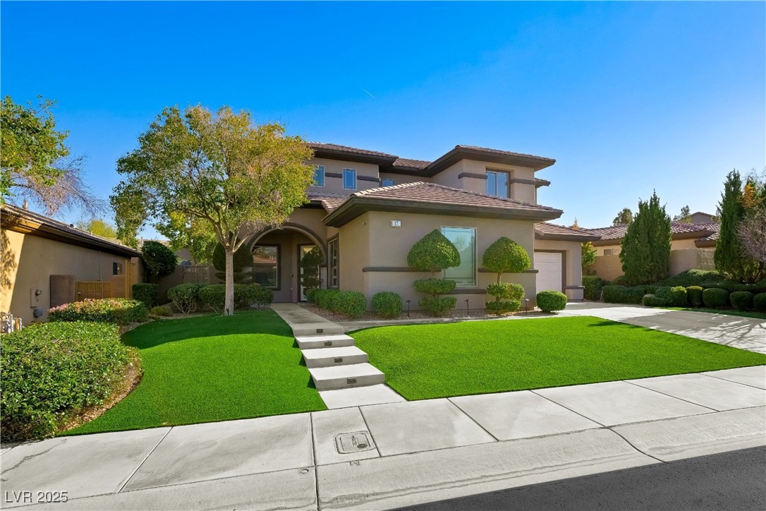 17 Winding Road