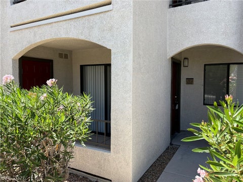 Condo For Rent - 950 Seven Hills Drive #1212<br/> Henderson, NV 89052