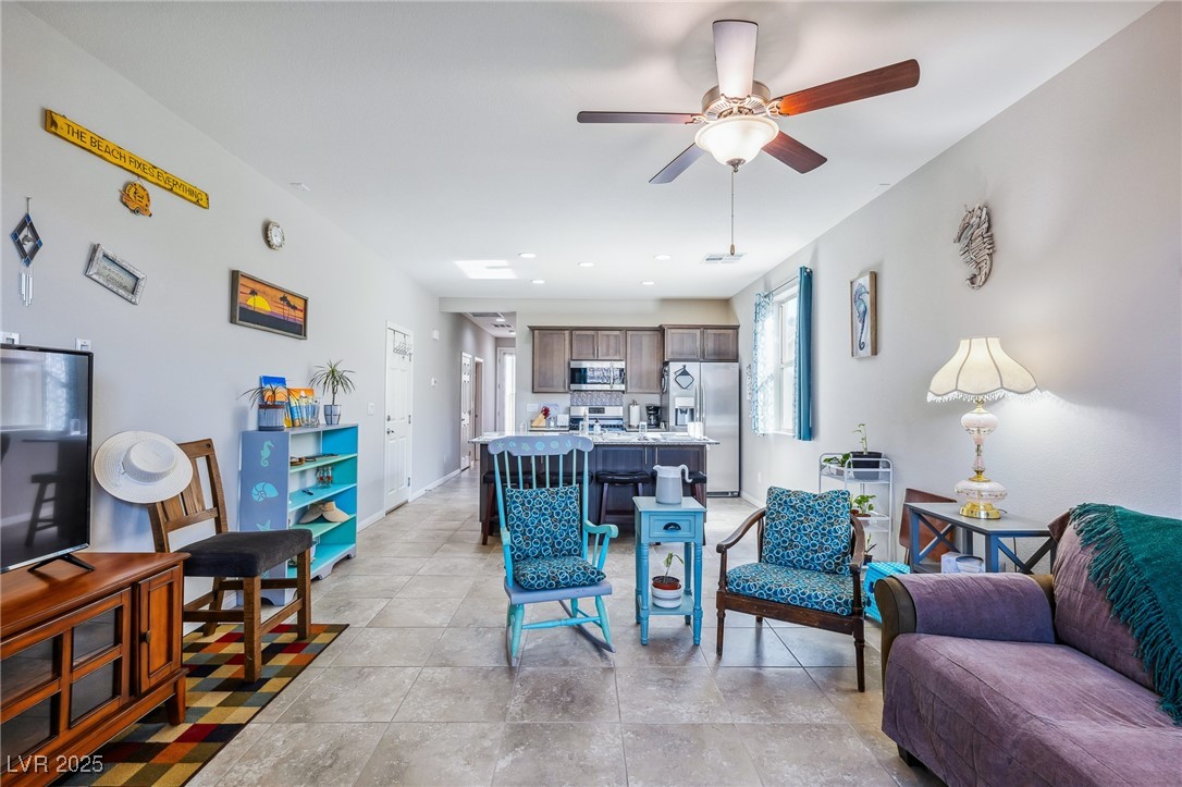 2727 Chinaberry Hill Street, Laughlin, Nevada image 7