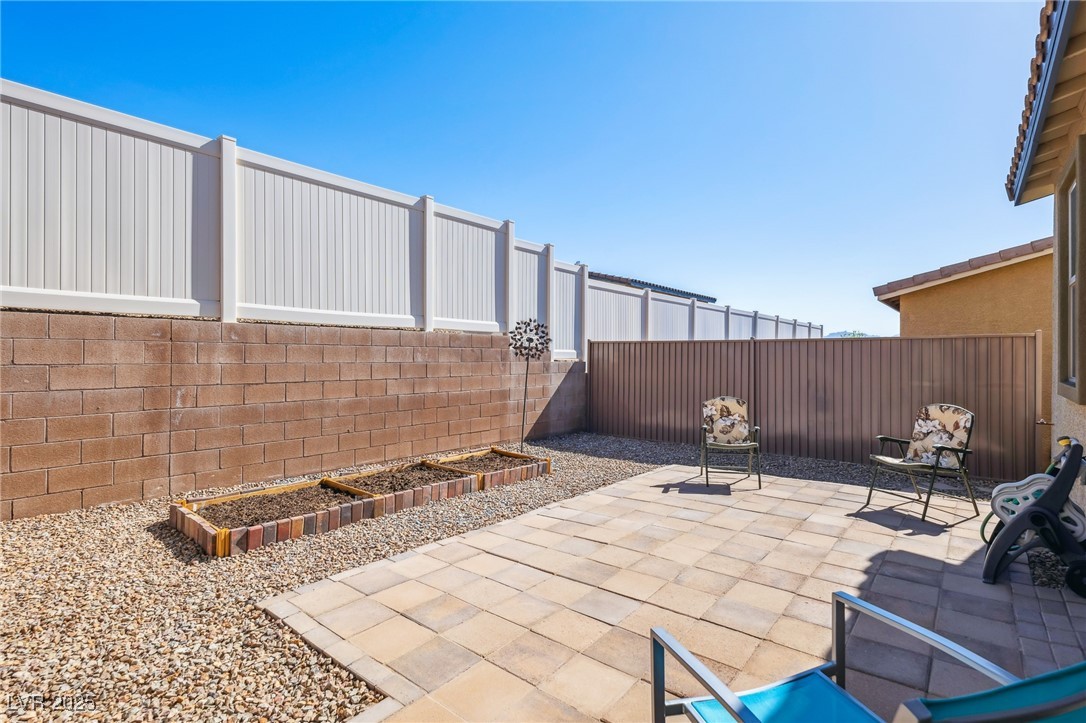 2727 Chinaberry Hill Street, Laughlin, Nevada image 35