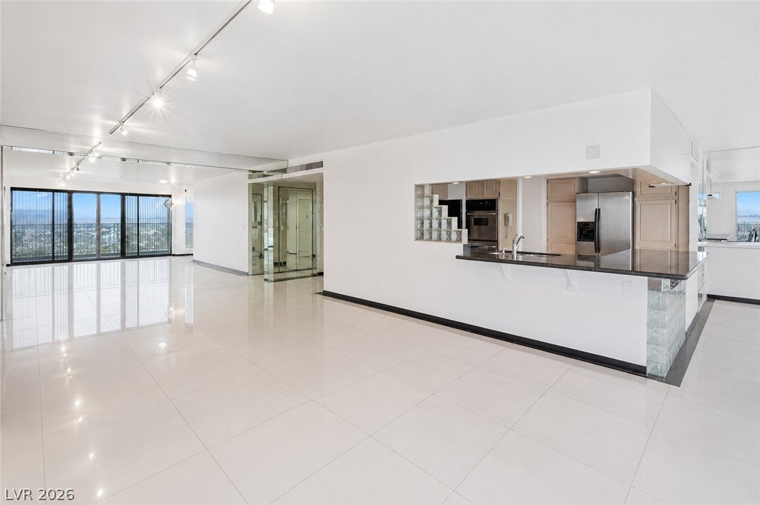 3111 Bel Air Drive 25H