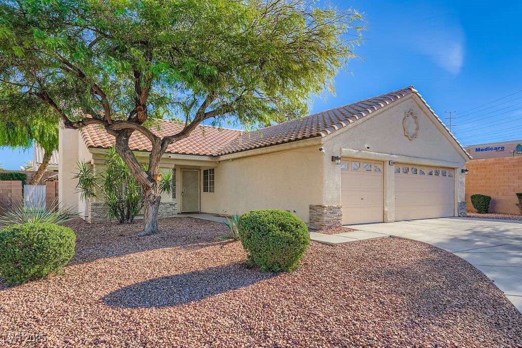 Photo of 2749 Fresh Pond Court, Henderson, NV 89052 (MLS # 2733505)