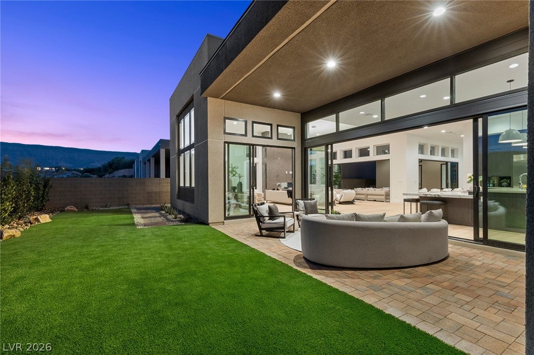 11089 Stone Summit Court