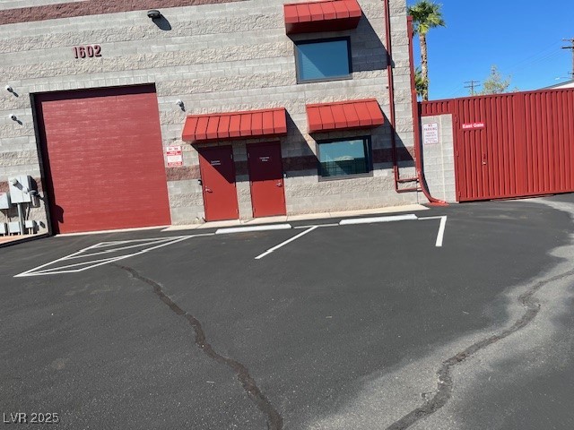 1602 Foothill Drive 0
