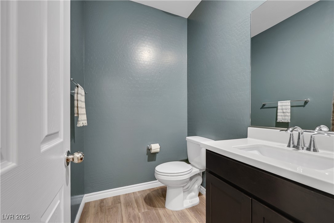 Las Vegas, Nevada 89166, United States, 4 Bedrooms Bedrooms, ,4 BathroomsBathrooms,Residential,Pending,81467