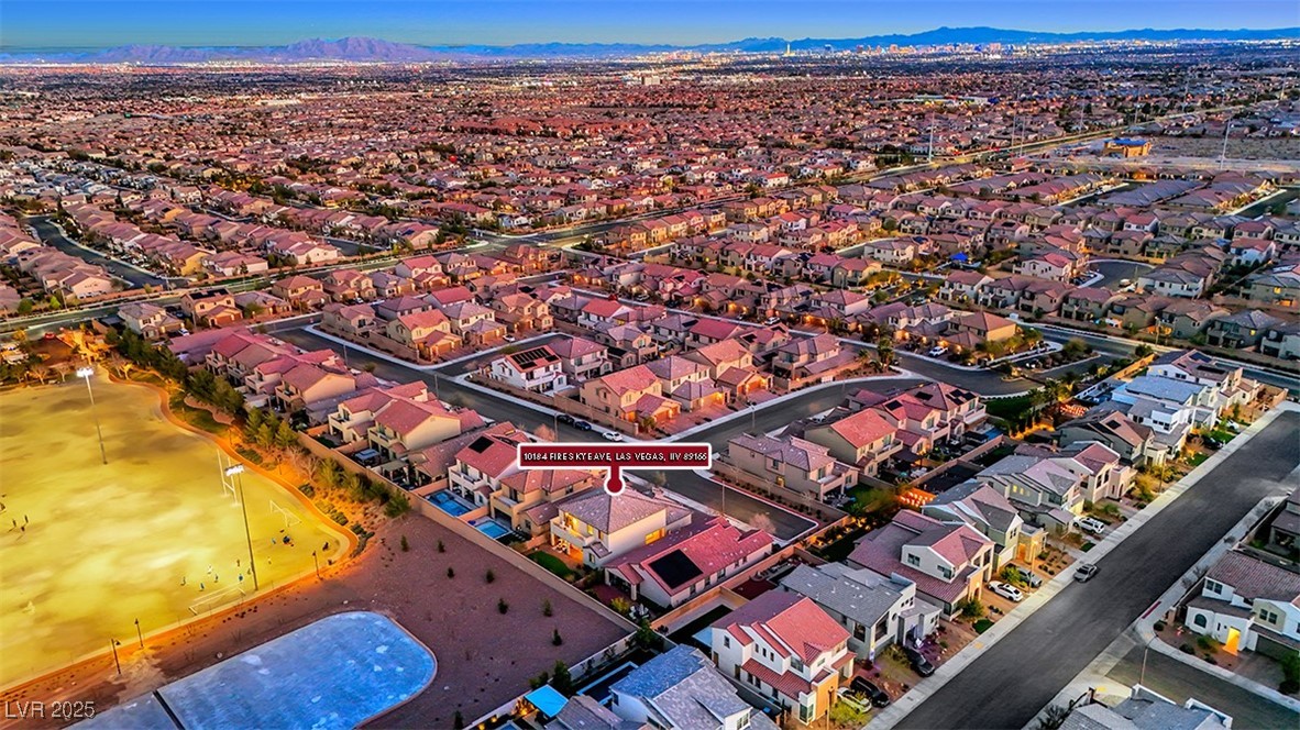 Las Vegas, Nevada 89166, United States, 4 Bedrooms Bedrooms, ,4 BathroomsBathrooms,Residential,Pending,81467