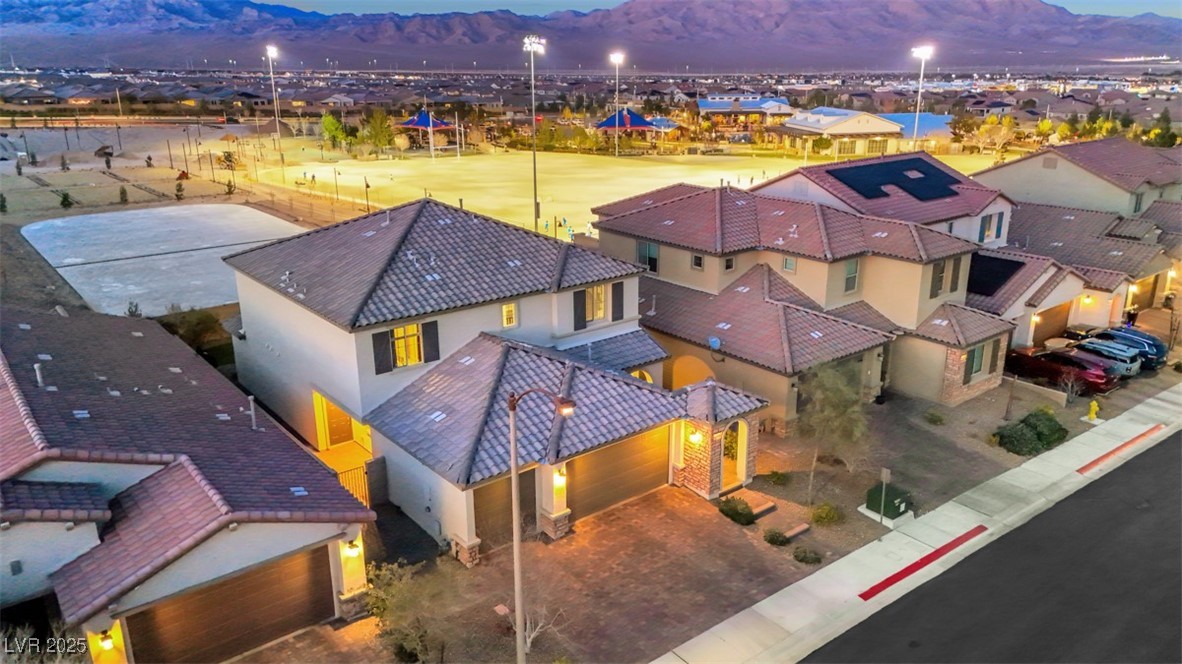 Las Vegas, Nevada 89166, United States, 4 Bedrooms Bedrooms, ,4 BathroomsBathrooms,Residential,Pending,81467