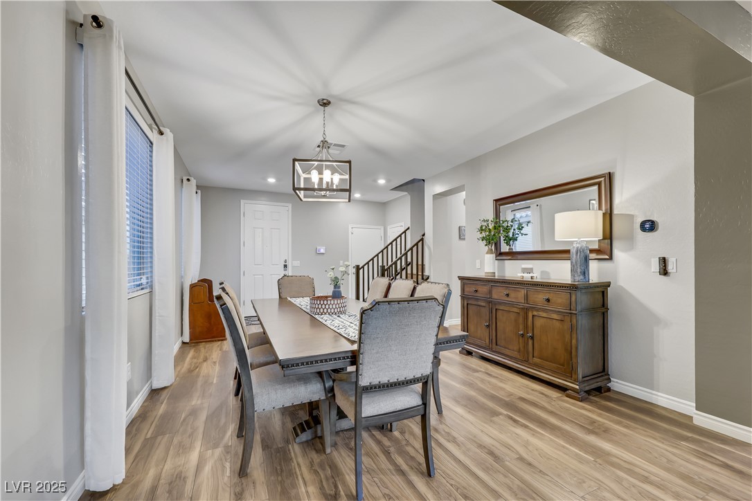 Las Vegas, Nevada 89166, United States, 4 Bedrooms Bedrooms, ,4 BathroomsBathrooms,Residential,Pending,81467