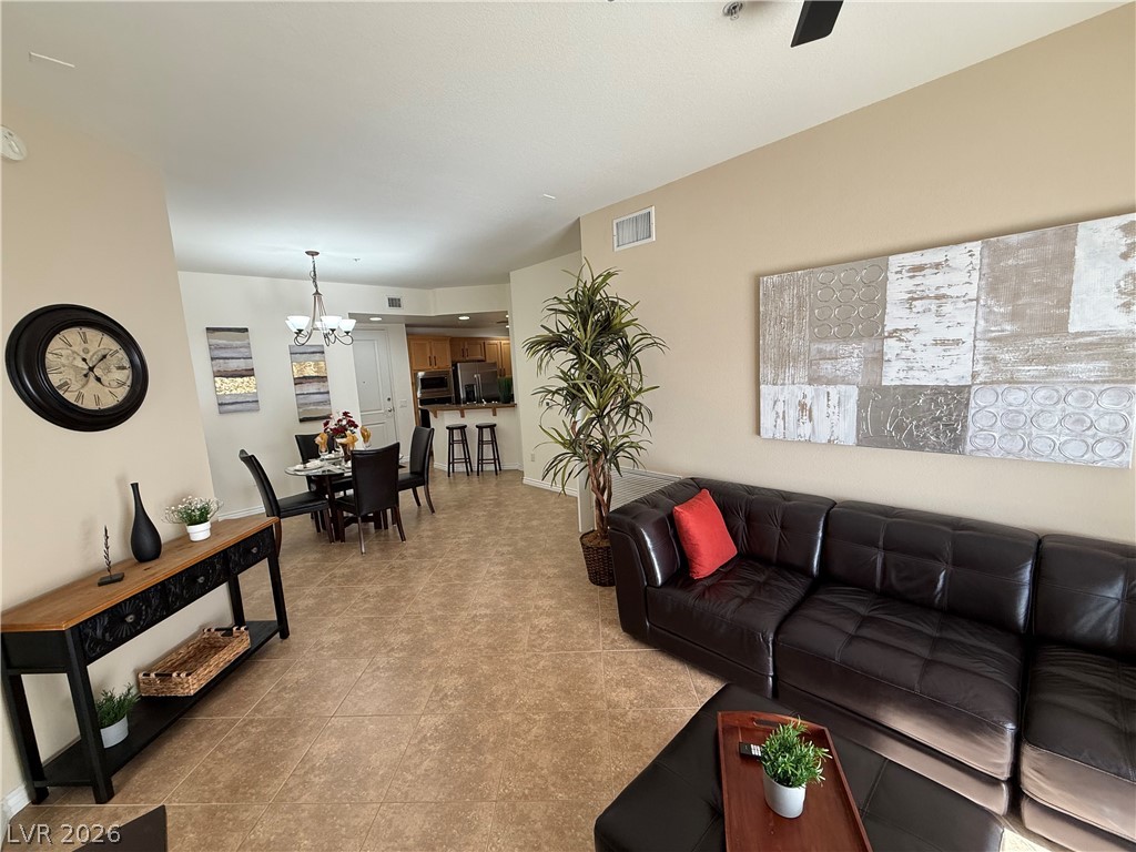 39 E Agate Avenue 404