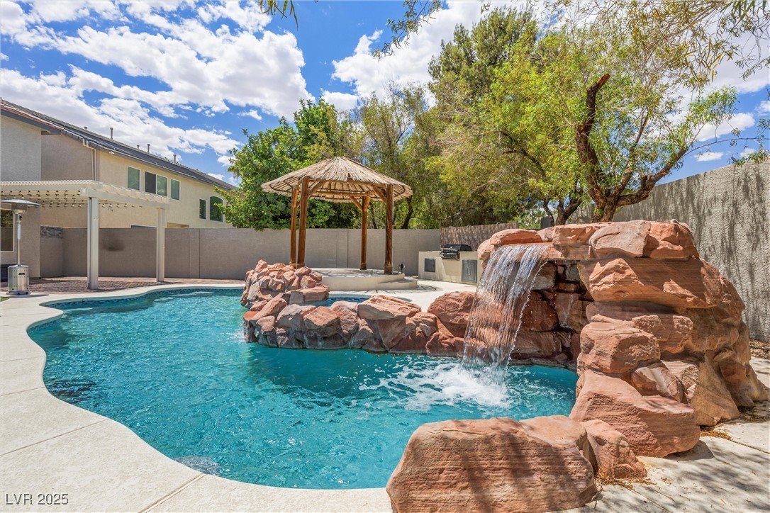 358 Whispering Tree Avenue, Las Vegas, Nevada image 4
