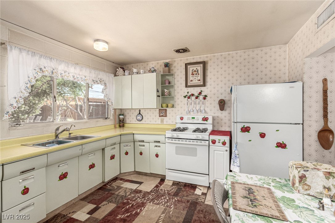 2600 E Owens Avenue, North Las Vegas, Nevada image 11