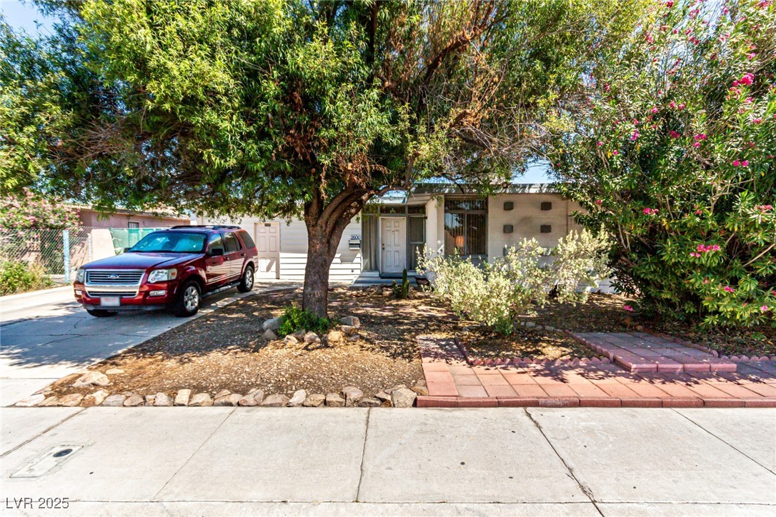 2600 E Owens Avenue, North Las Vegas, Nevada image 2