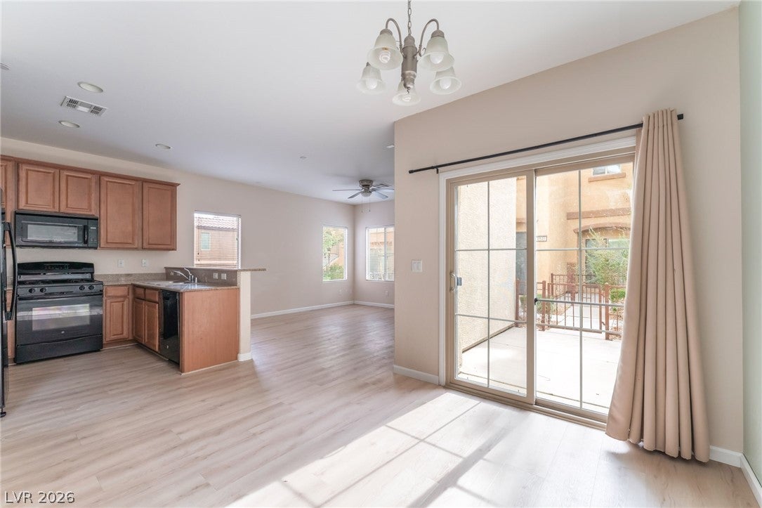 8941 Glass Gallery Court