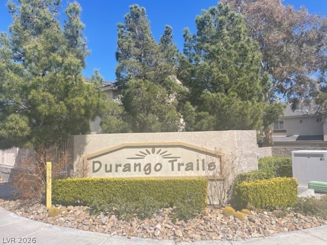 1052 Dusty Creek Street