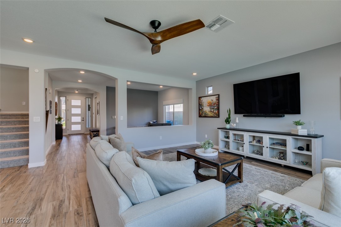 8726 Aziza Sun Street