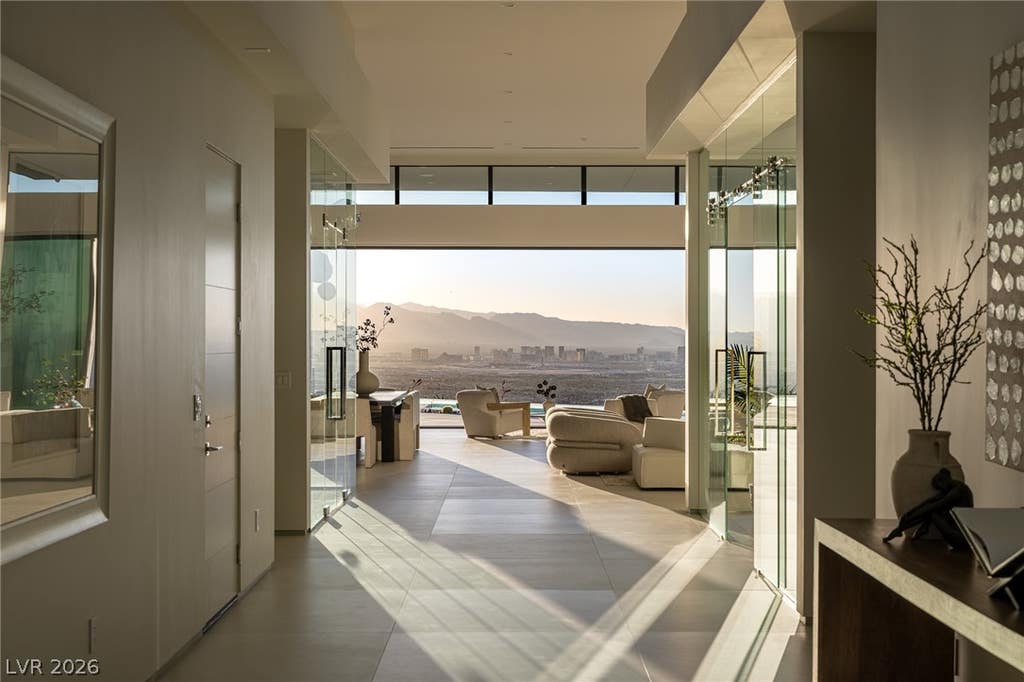 Photo of 563 Grand Rim Drive, Henderson, NV 89012 (MLS # 2809677)