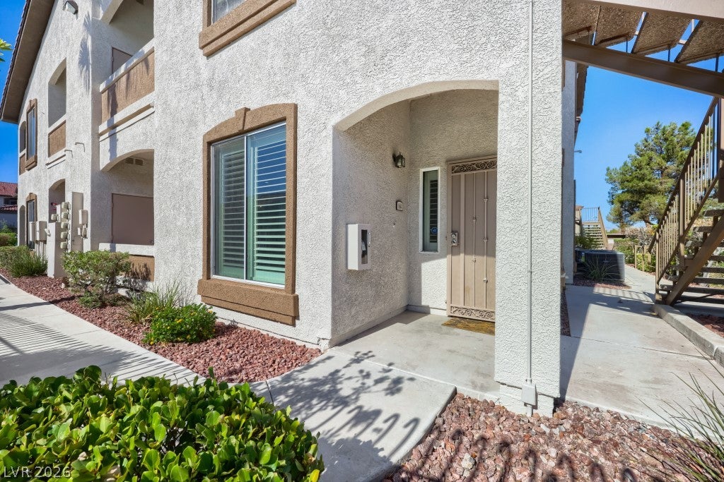 2305 W Horizon Ridge Parkway 1614