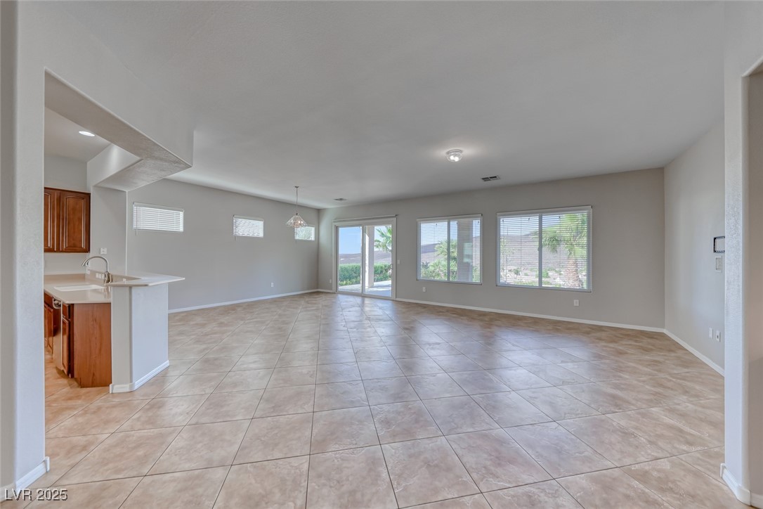 2324 Orangeburg Place