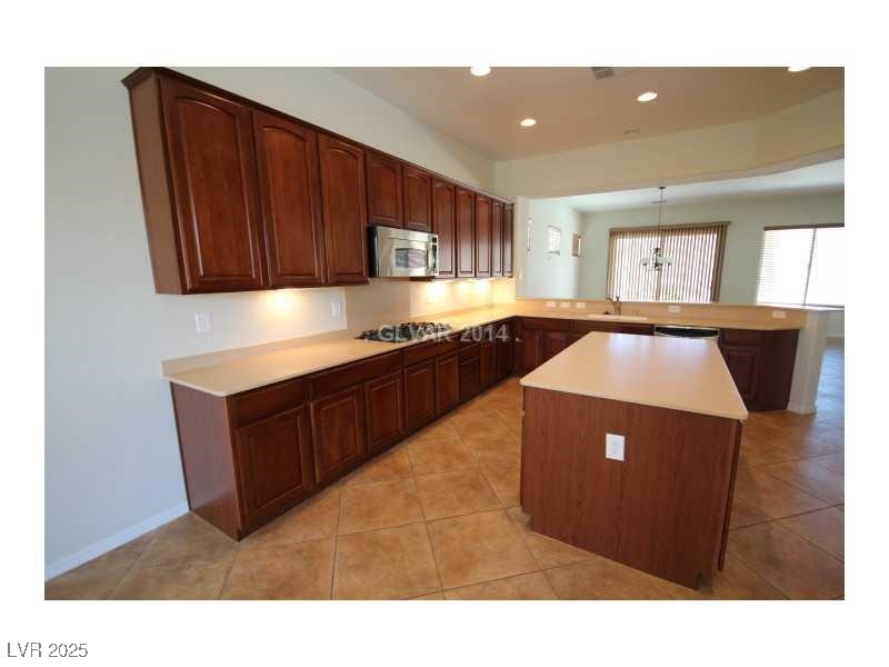 2324 Orangeburg Place