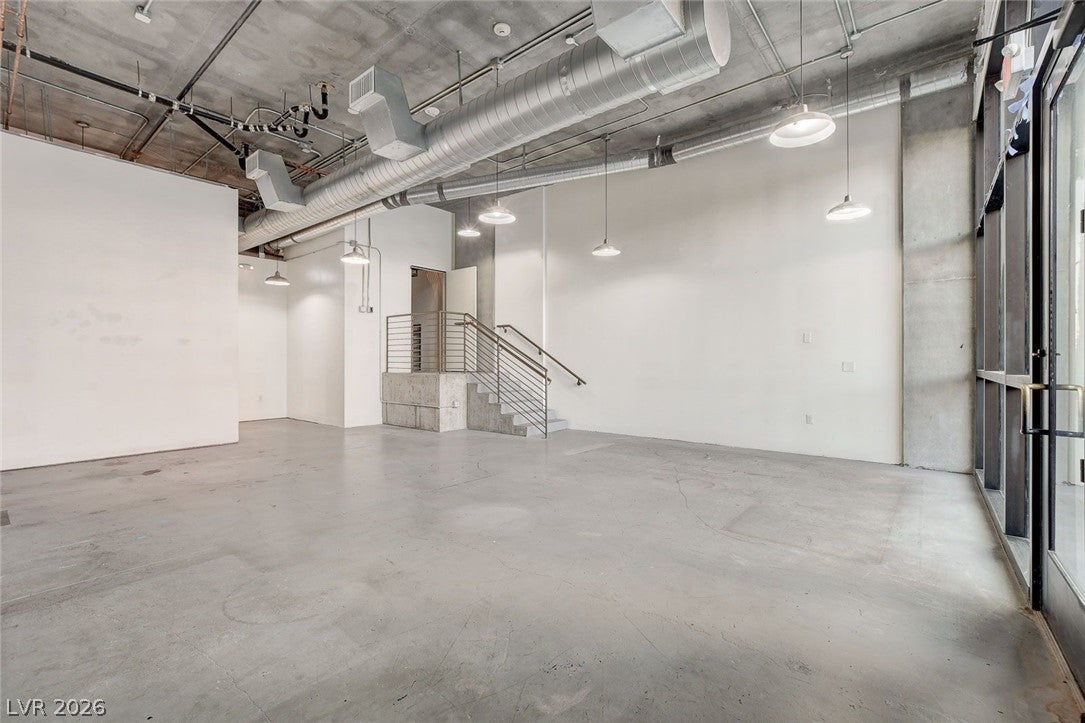 353 E Bonneville Avenue 181/281