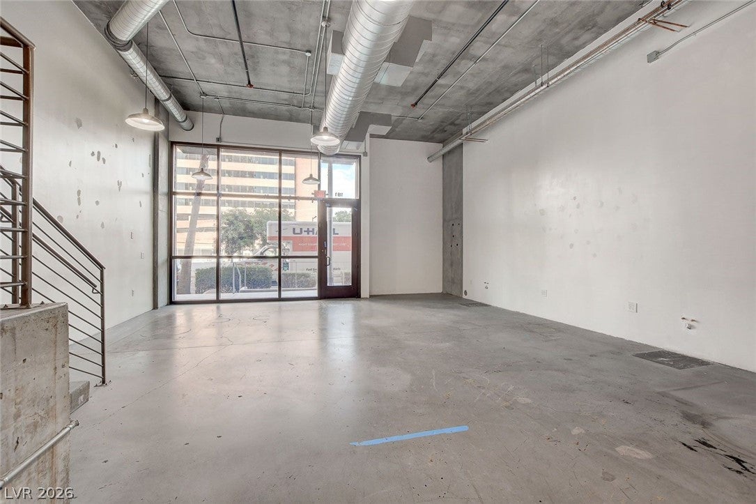 353 E Bonneville Avenue 181/281