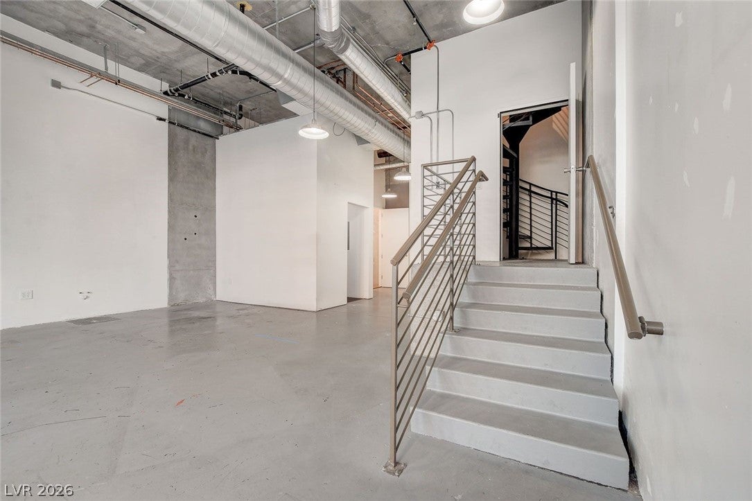 353 E Bonneville Avenue 181/281