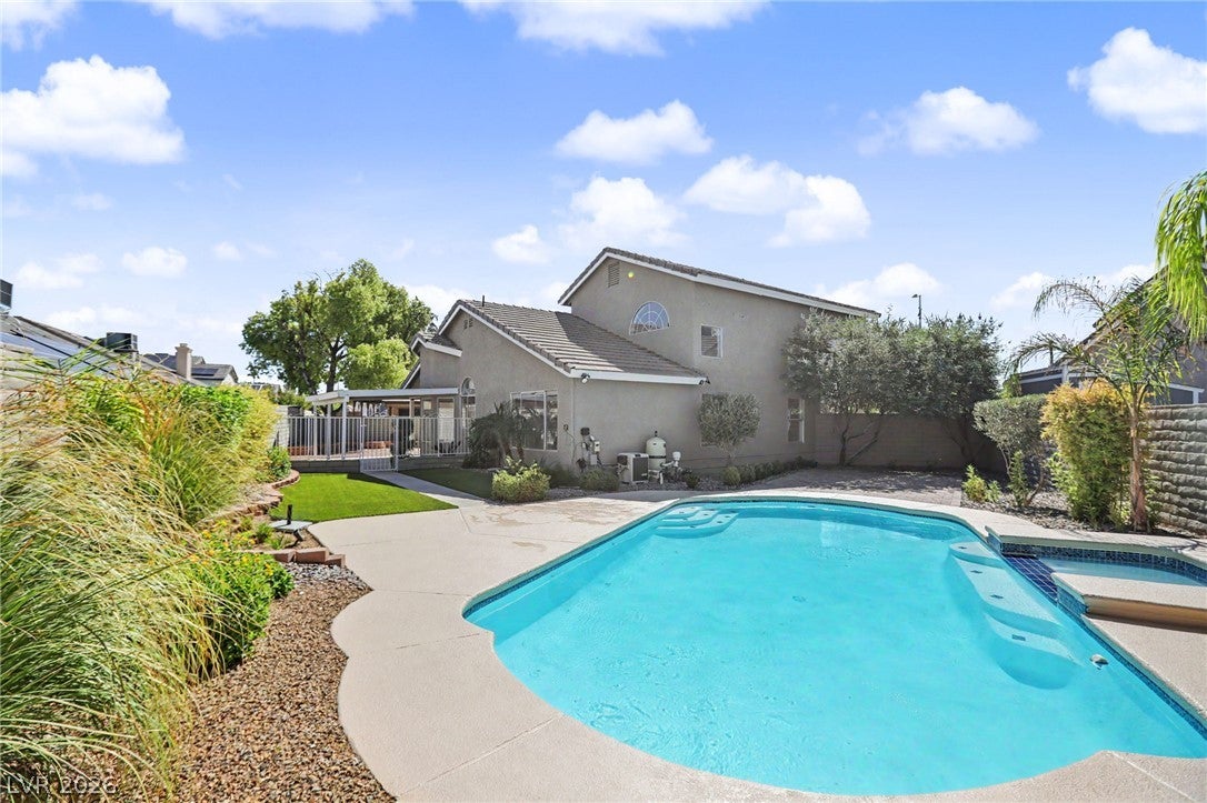 3609 Naugatuck Circle