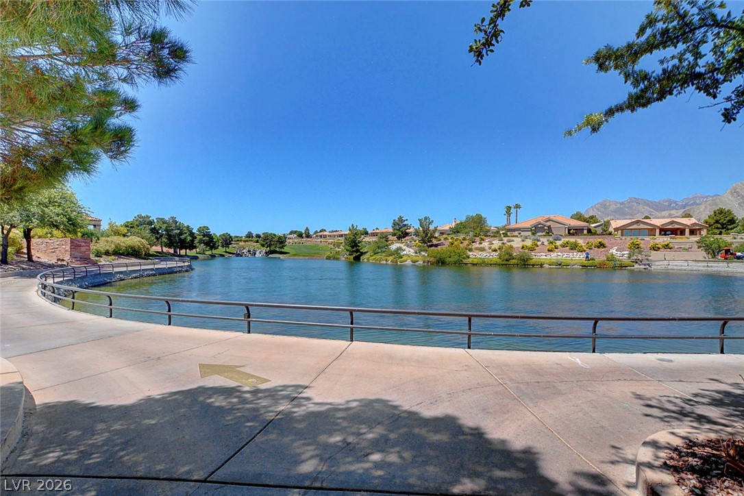 10713 GRAND CYPRESS Avenue N/A