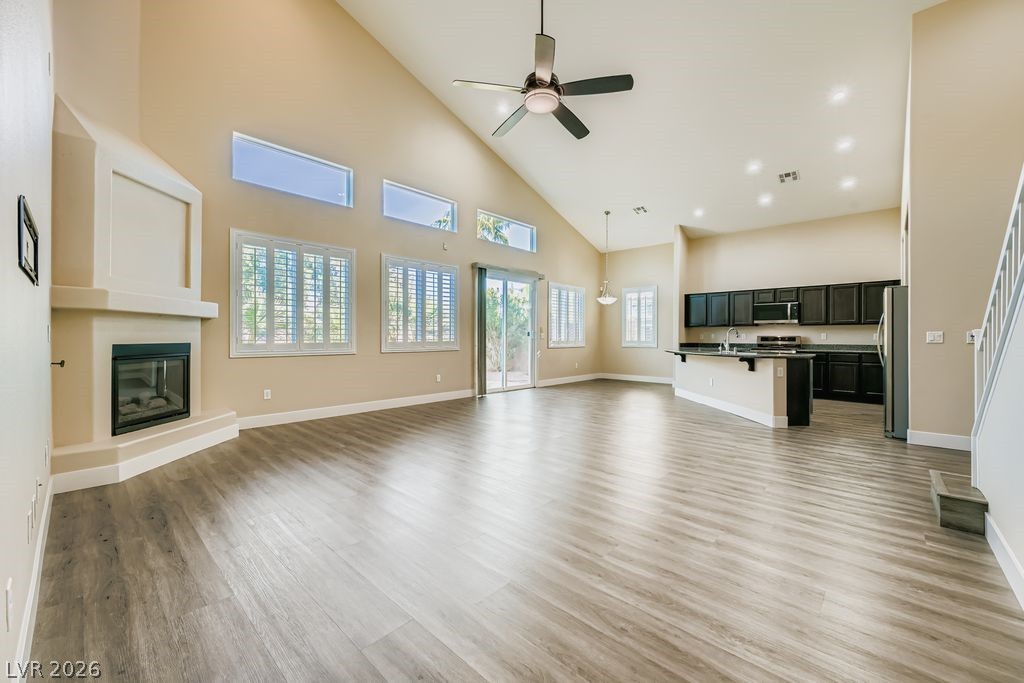 4212 Hawks Glide Avenue