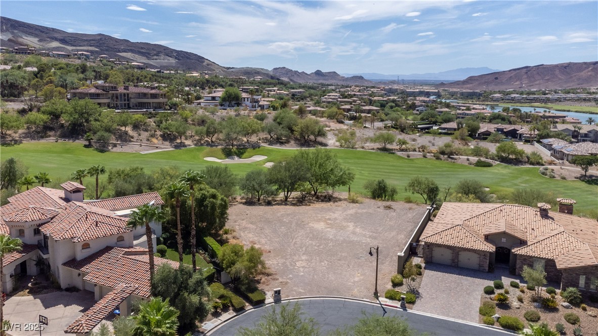 1 Rue De Chateau Place