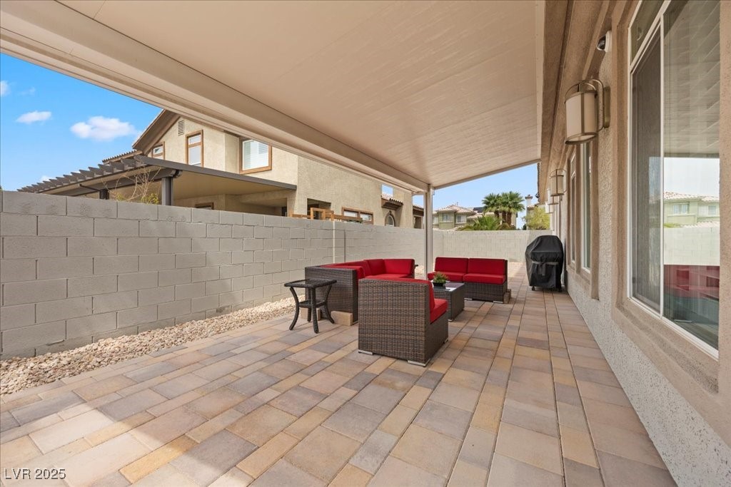 Las Vegas, Nevada 89147, United States, 3 Bedrooms Bedrooms, ,2 BathroomsBathrooms,Residential,Active,201224