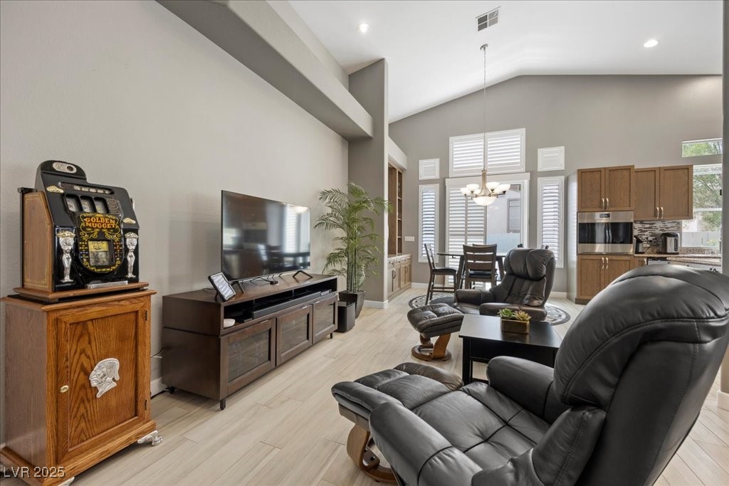 Las Vegas, Nevada 89147, United States, 3 Bedrooms Bedrooms, ,2 BathroomsBathrooms,Residential,Active,201224