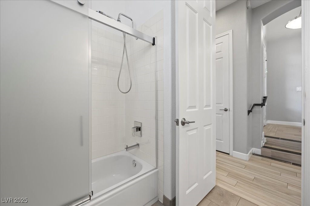 Las Vegas, Nevada 89147, United States, 3 Bedrooms Bedrooms, ,2 BathroomsBathrooms,Residential,Active,201224