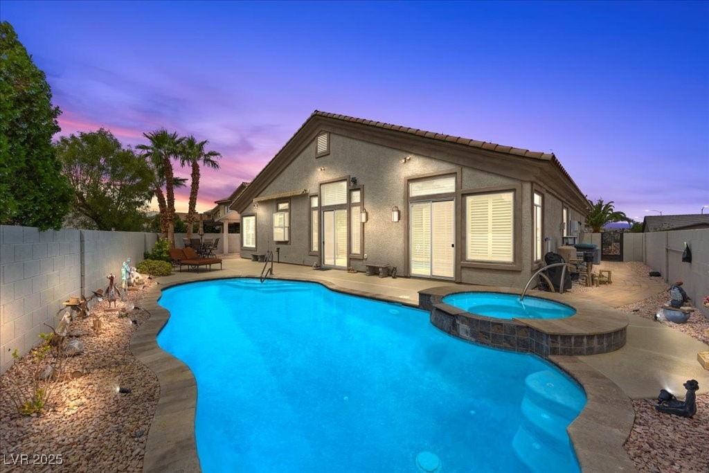 Las Vegas, Nevada 89147, United States, 3 Bedrooms Bedrooms, ,2 BathroomsBathrooms,Residential,Active,201224