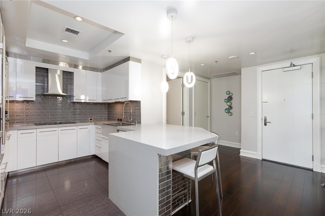 2700 Las Vegas Boulevard 3102