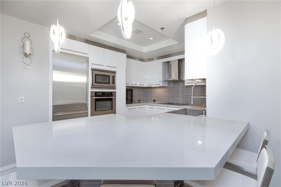 2700 Las Vegas Boulevard 3102